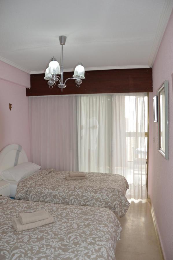 Gemelos2 Loysan Apt. With Pool Benidorm Eksteriør bilde