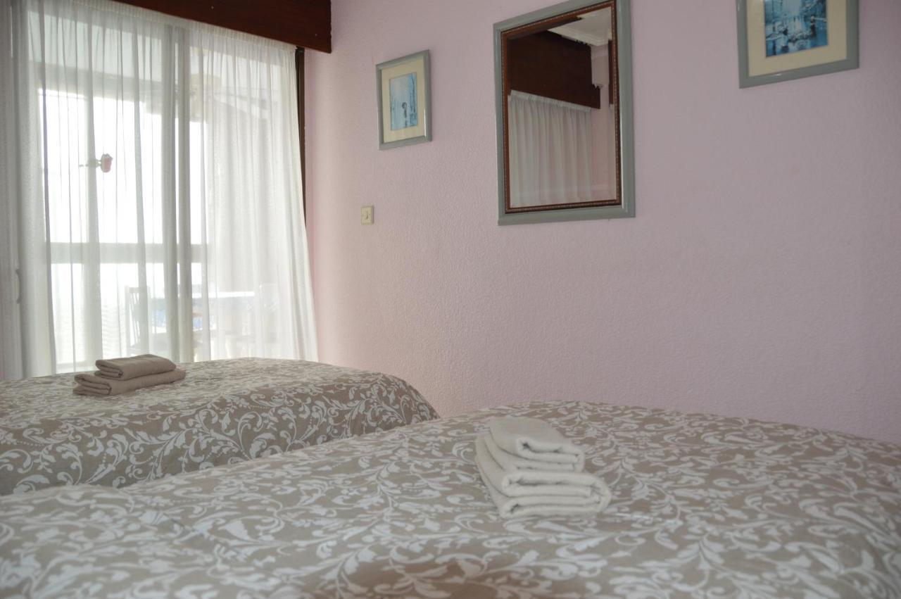 Gemelos2 Loysan Apt. With Pool Benidorm Eksteriør bilde